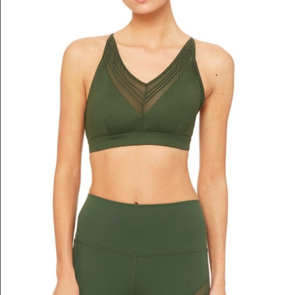 Alo ultimate sports bra hunter green Sz XS